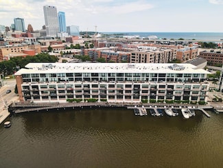 311 E Erie St Unit 425, Milwaukee, WI 53202