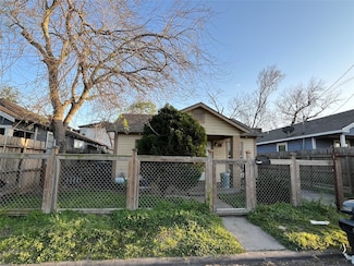 1314 E 36th St, Houston, TX 77022
