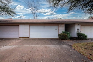 29 Hampshire Cir, Little Rock, AR 72212