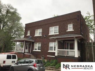 631 S 19th Ave, Omaha, NE 68102