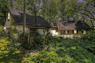 300 Basswood Terrace, Brooklyn, MI 49230