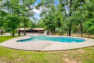 13533 Southworth Rd, Summerdale, AL 36580