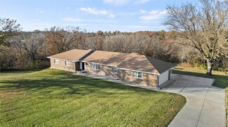 27000 NE 150th St, Excelsior Springs, MO 64024