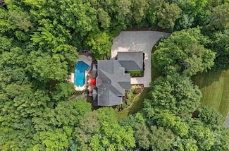 1317 Longleaf Ct, Matthews, NC 28104