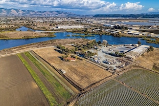 235 Lee Rd, Watsonville, CA 95076