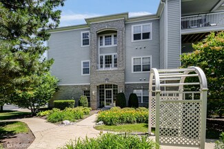 1267 W Lake St Unit 106, Addison, IL 60101