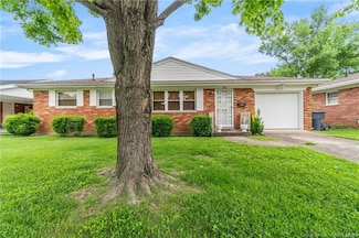 205 Robin Lynne Dr, New Albany, IN 47150