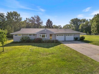 405 Westcreek Dr, Warsaw, IN 46580