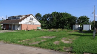17202 Woodburn Dr, Houston, TX 77049