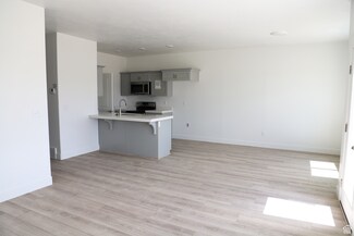 2078 Sand Hollow Dr Unit 3232, Eagle Mountain, UT 84005