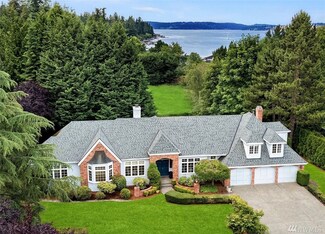 8460 Hunts Point Ln, Hunts Point, WA 98004