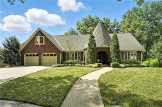 10157 Craig Dr, Overland Park, KS 66212