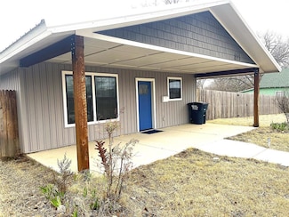 215 N Mckinley Ave, Shawnee, OK 74801