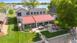 6604 Peninsula Point, Wentworth, SD 57075