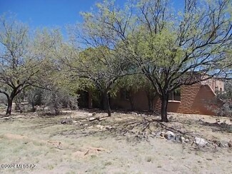 4581 W Tumacacori Dr, Amado, AZ 85645