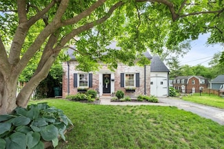 301 Dawson Ct, Saint Louis, MO 63119