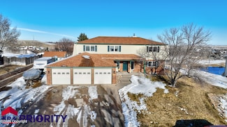 2417 Hillcrest Dr -, Gillette, WY 82718