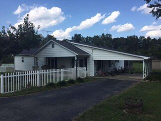 3057 Us 41, Pelham, TN 37366