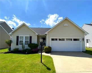 8524 Westfield Park Dr, Olmsted Falls, OH 44138