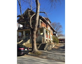 8 Woodford St, Worcester, MA 01604