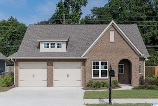 491 Avondale Ln, Pell City, AL 35128