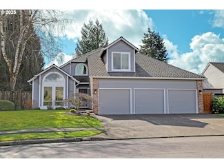6102 Churchill Downs Dr, West Linn, OR 97068