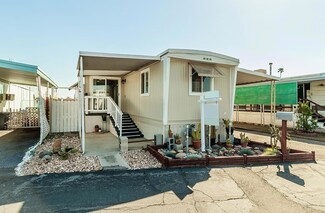 1724 Minnewawa Ave Unit 123, Clovis, CA 93612