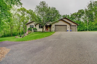 8824 Bittersweet Cir, Pequot Lakes, MN 56472