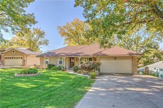 8006 NW Pleasant Ford Rd, Kansas City, MO 64152