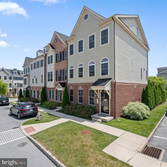 206 Mistie Ln, Wayne, PA 19087