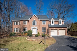 5206 Whisper Willow Dr, Fairfax, VA 22030