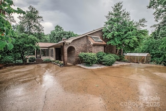 3700 Gainesway Ct NW, Concord, NC 28027