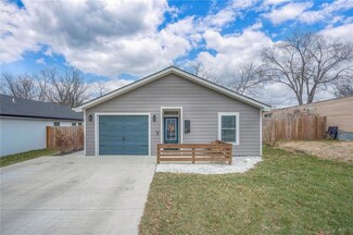 406 Lincoln Ave, Osawatomie, KS 66064