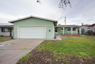 806 E Cypress Ave, Visalia, CA 93292