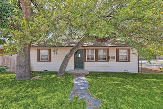 2219 N Elm St, Denton, TX 76201