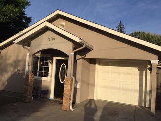 1330 Hollyburne Ave, Menlo Park, CA 94025