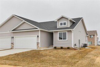 501 Wright Rd, Norwalk, IA 50211