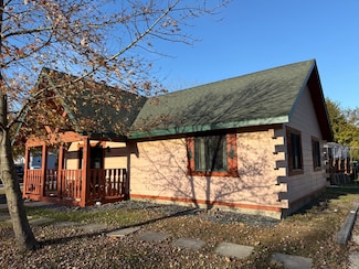 211 Walleye Cir, Wilmington, IL 60481