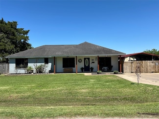 216 Hickory St, Sweeny, TX 77480