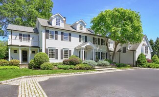 152 Long Lots Rd, New Canaan, CT 06840