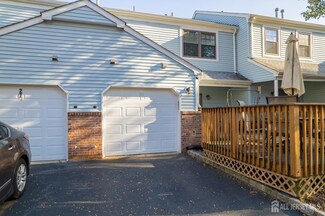 25 Aspen Dr, North Brunswick, NJ 08902