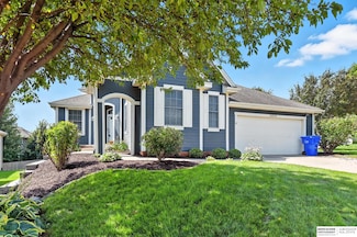 18319 Dewey Ave, Elkhorn, NE 68022