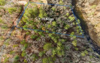 1860 Marie Dr, Talking Rock, GA 30175