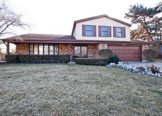 3905 Joanne Dr, Glenview, IL 60026