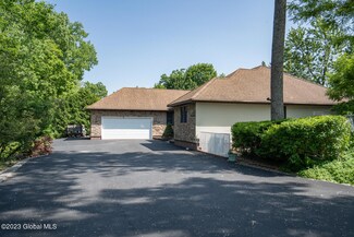 427 W Lawrence St, Albany, NY 12208