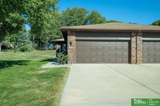 311 N 75th Ct, Lincoln, NE 68505