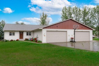 1810 Windmill Dr, Baldwin, WI 54002