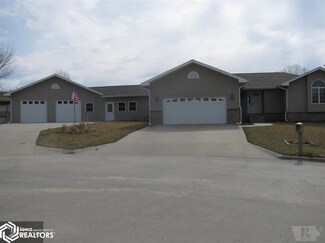 2 Redwood Cir, Red Oak, IA 51566