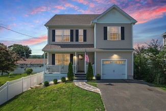 13 Angell Ave, Shelton, CT 06484