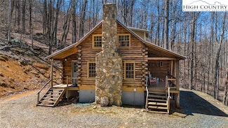 505 Teenas Ln, Burnsville, NC 28714
